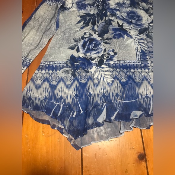 EST. 1946 top, size Large, blue, white, grey. - Picture 4 of 14